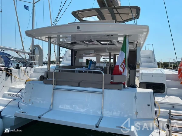 Bali 4.6 - Yacht Charter Sailica
