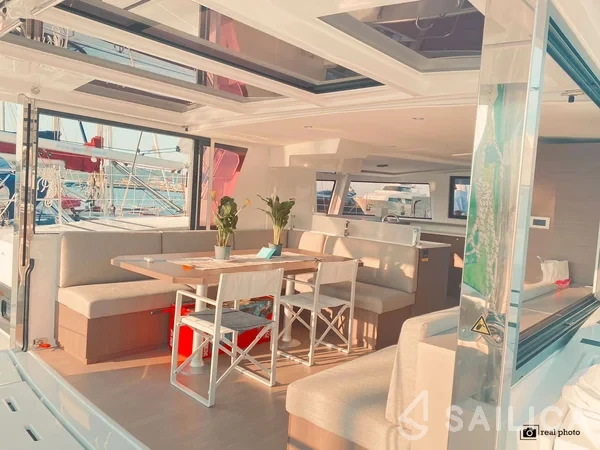 Bali 4.6 - Yacht Charter Sailica