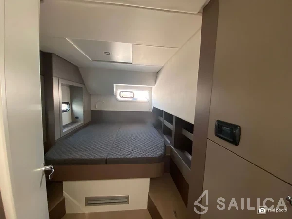 Bali 4.6 - Yacht Charter Sailica