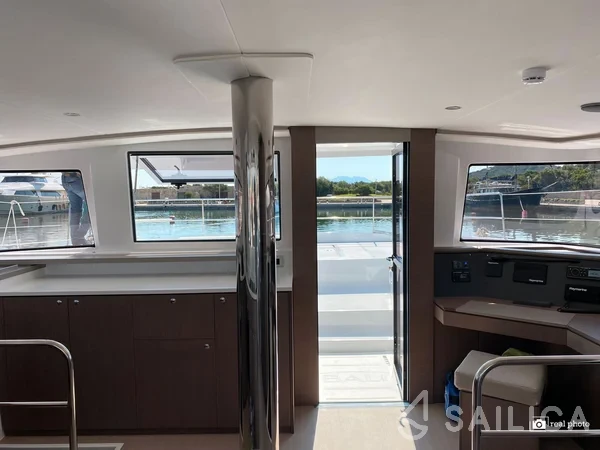 Bali 4.6 - Yacht Charter Sailica