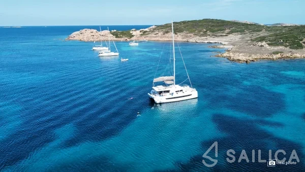 Bali 4.6 - Yacht Charter Sailica
