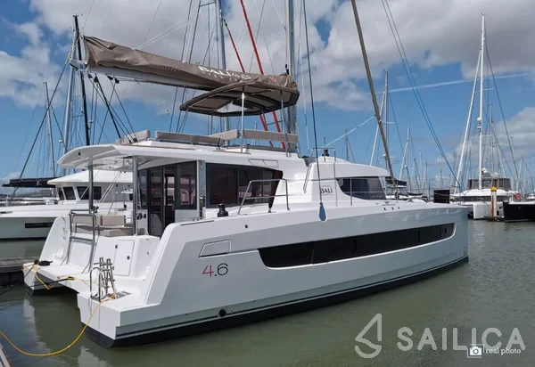 Bali 4.6 - Yacht Charter Sailica
