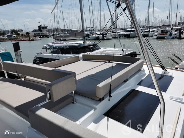 Bali 4.6 - Yacht Charter Sailica