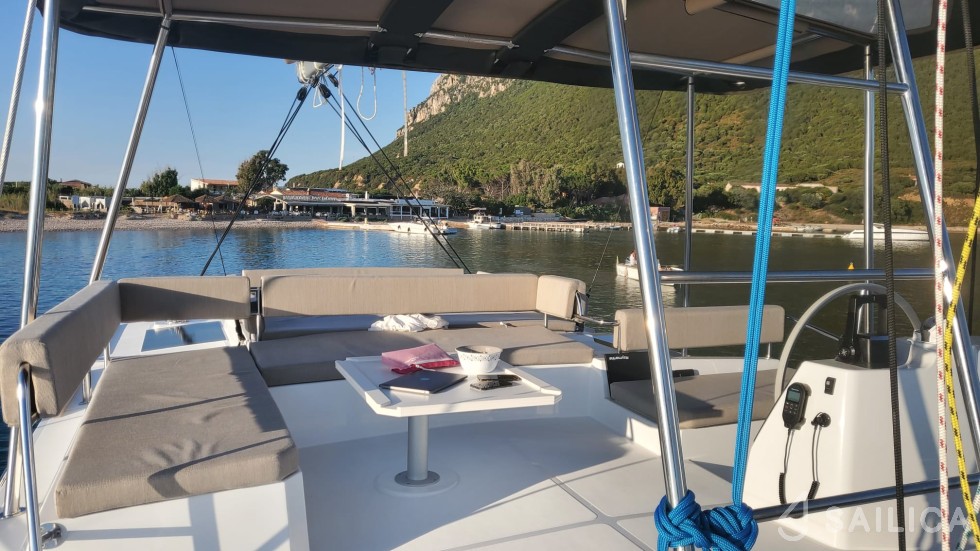 Bali 4.6 - Yacht Charter Sailica