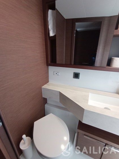 Lagoon 46  - Yacht Charter Sailica