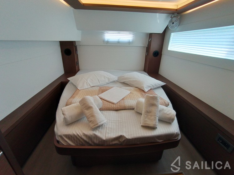 Lagoon 46  - Yacht Charter Sailica