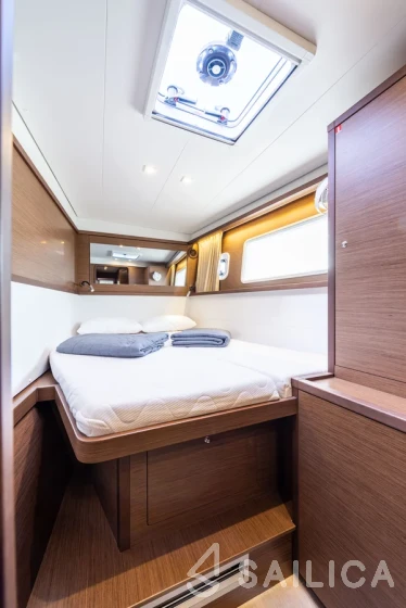 Lagoon 450  Flybridge - Yacht Charter Sailica