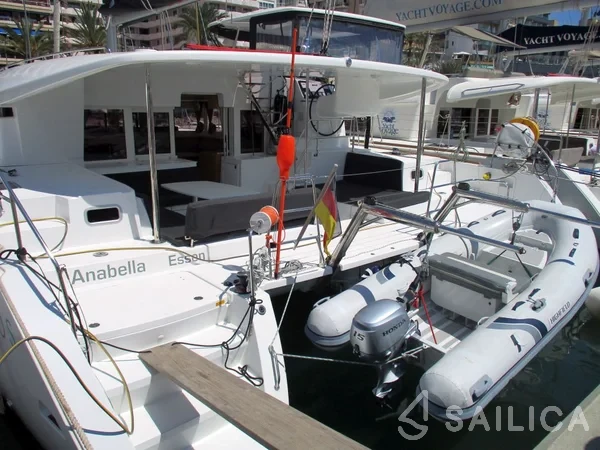 Lagoon 450 - Yacht Charter Sailica