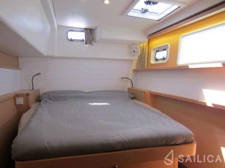 Lagoon 450 - Yacht Charter Sailica
