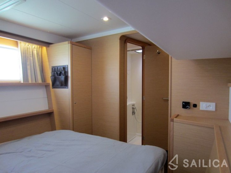 Lagoon 450 - Yacht Charter Sailica