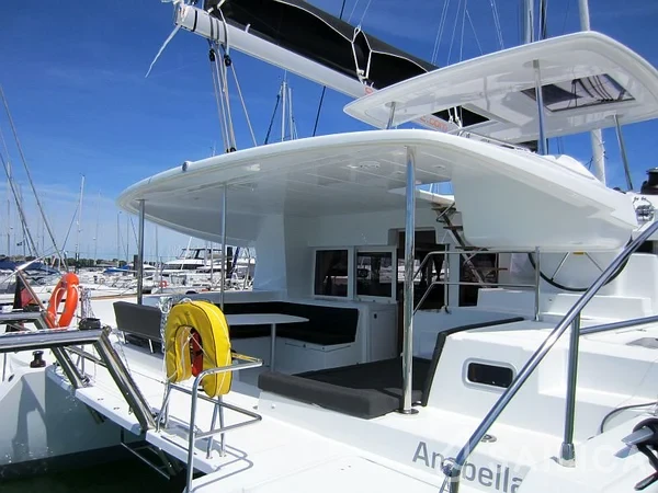 Lagoon 450 - Yacht Charter Sailica