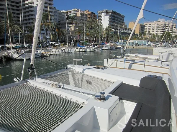 Lagoon 450 - Yacht Charter Sailica