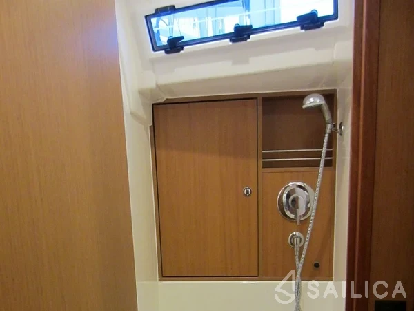Bavaria 45 Cruiser - Yacht Charter Sailica
