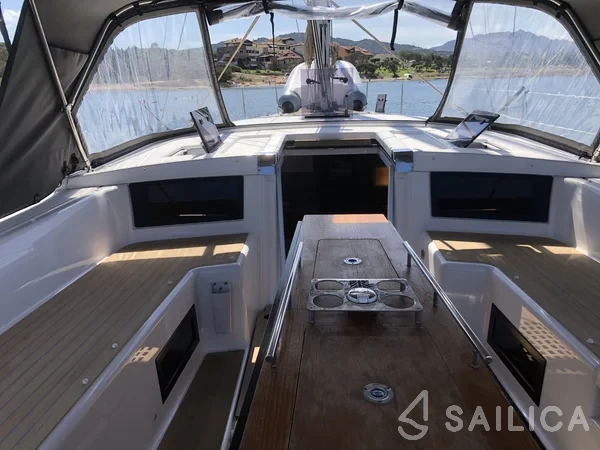 Dufour 530 - Yacht Charter Sailica