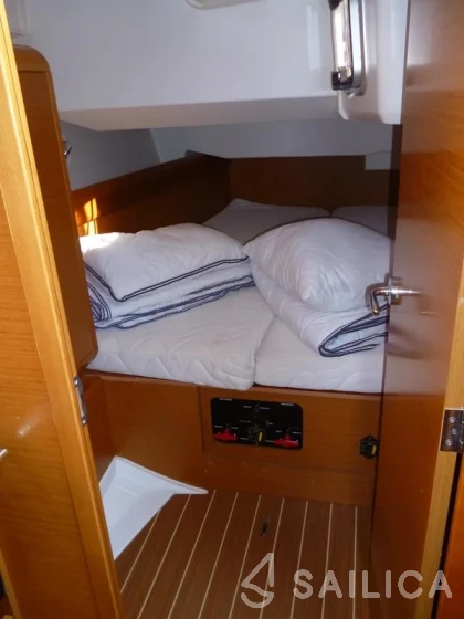 Sun Odyssey 439 - Yacht Charter Sailica