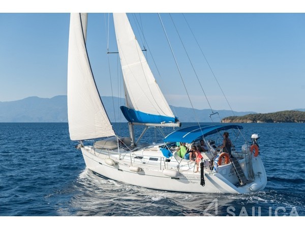 Oceanis 393 Clipper - Yacht Charter Sailica