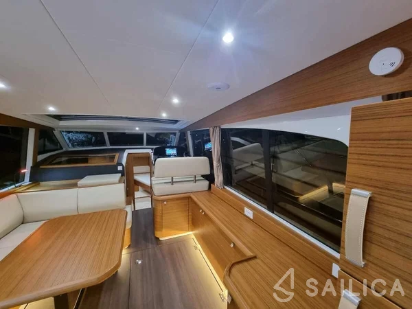 Greenline 40 - Yacht Charter Sailica