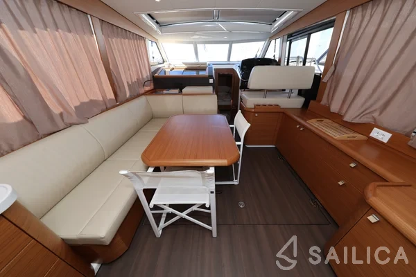 Greenline 40 - Yacht Charter Sailica