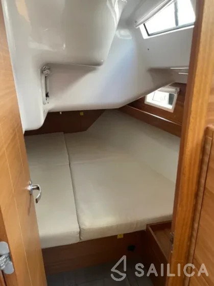 Elan Impression 40.1 - Yacht Charter Sailica