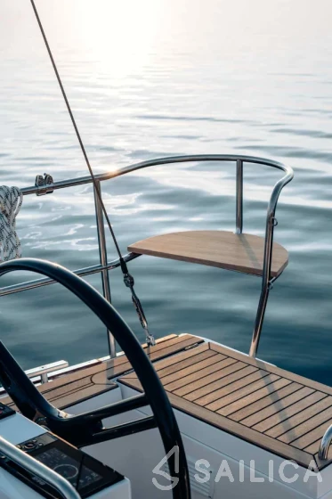Elan Impression 40.1 - Yacht Charter Sailica