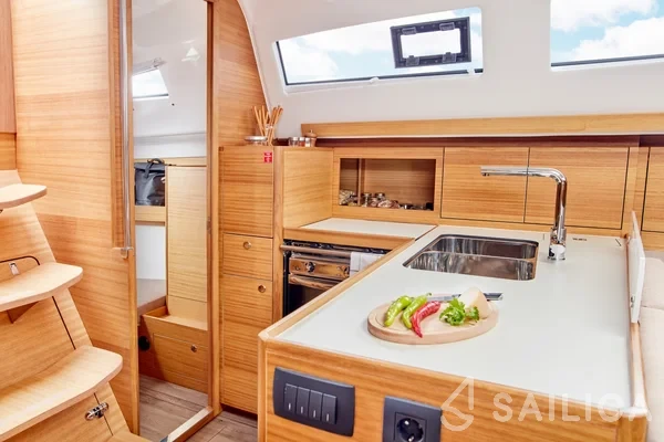 Elan Impression 40.1 - Yacht Charter Sailica