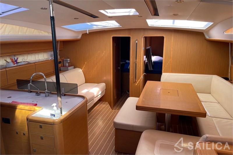 Jeanneau 53 - Yacht Charter Sailica