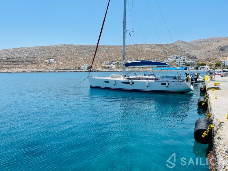 Jeanneau 53 - Yacht Charter Sailica