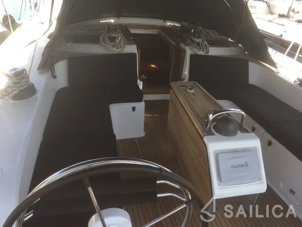 Bavaria 51 Cruiser - Yacht Charter Sailica