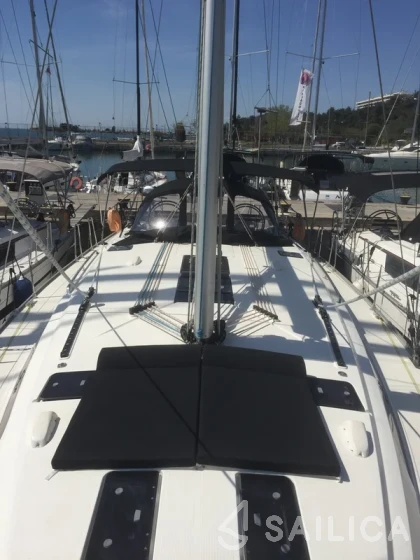 Bavaria 51 Cruiser - Yacht Charter Sailica