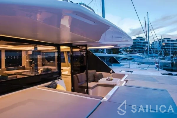 Leopard 50 - Yacht Charter Sailica