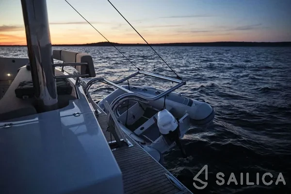 Bali 5.4. - Yacht Charter Sailica