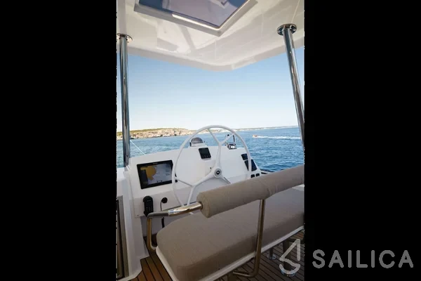 Bali 5.4. - Yacht Charter Sailica