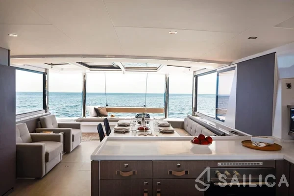 Bali 5.4. - Yacht Charter Sailica