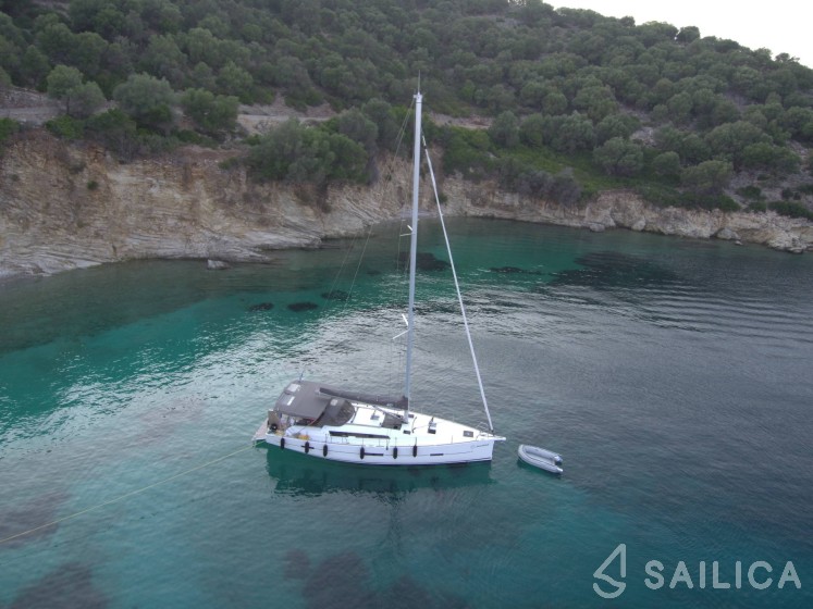Dufour 460 GL - Yacht Charter Sailica
