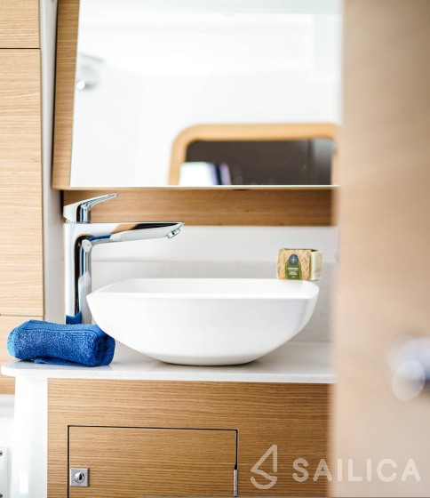 Dufour 460 GL - Yacht Charter Sailica