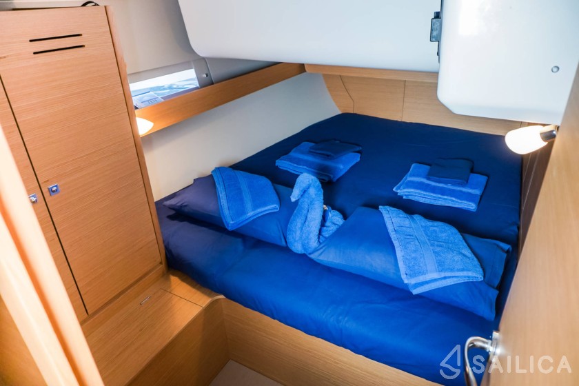 Dufour 460 GL - Yacht Charter Sailica
