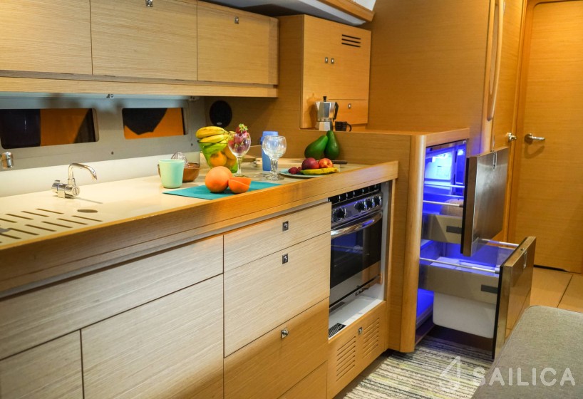 Dufour 460 GL - Yacht Charter Sailica