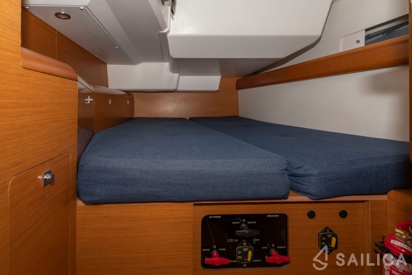 Sun Odyssey 469 - Yacht Charter Sailica