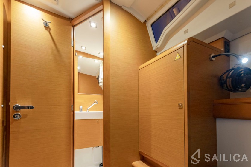 Sun Odyssey 469 - Yacht Charter Sailica