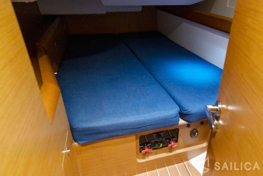 Sun Odyssey 469 - Yacht Charter Sailica