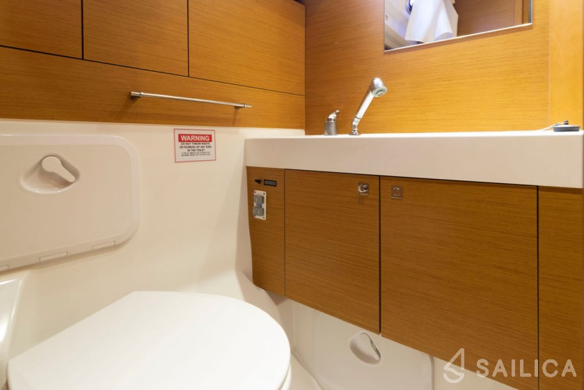 Sun Odyssey 469 - Yacht Charter Sailica