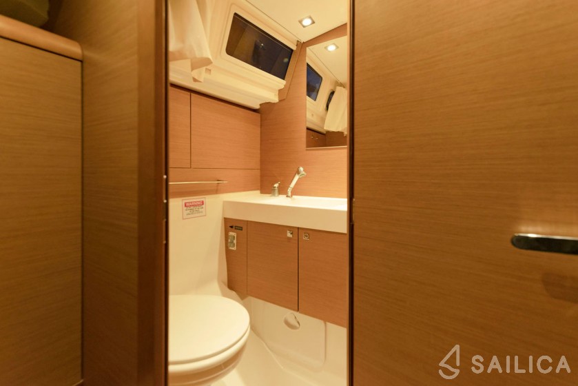 Sun Odyssey 469 - Yacht Charter Sailica