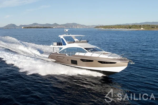 Azimut 60 - Yacht Charter Sailica