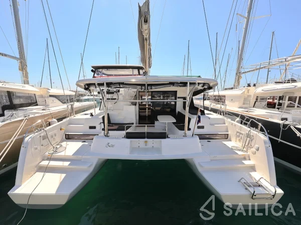 Lagoon 42 - Yacht Charter Sailica