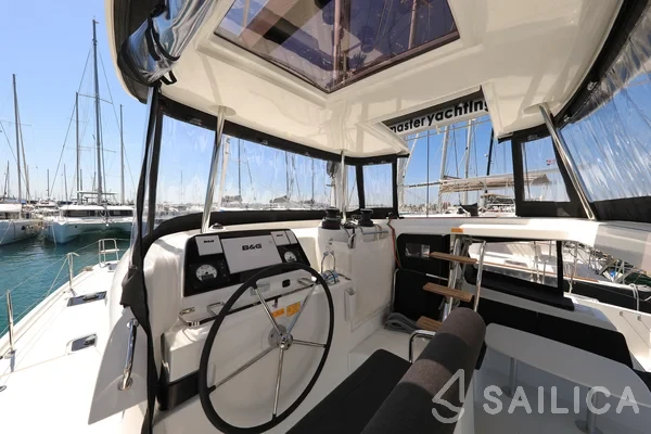 Lagoon 42 - Yacht Charter Sailica