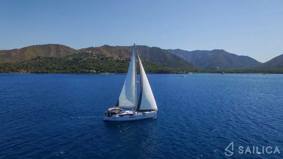 Jeanneau 53 - Yacht Charter Sailica