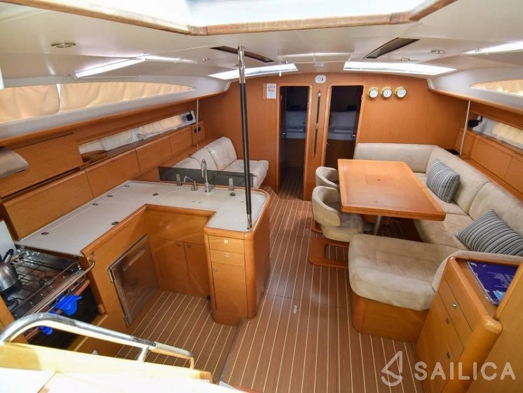 Jeanneau 53 - Yacht Charter Sailica