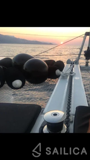 Lagoon 42 - Yacht Charter Sailica