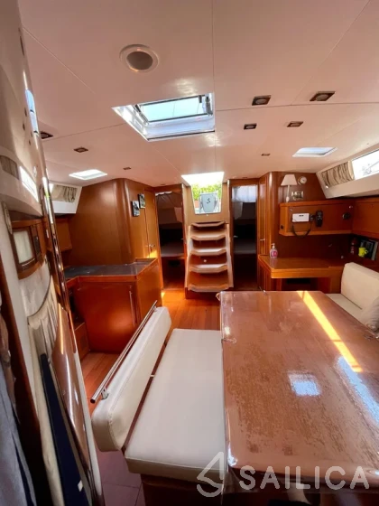 Oceanis 48 - Yacht Charter Sailica