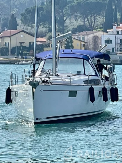 Oceanis 48 - Yacht Charter Sailica